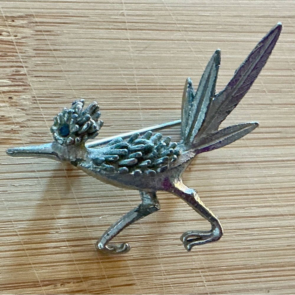 VTG ROADRUNNER PIN SILVER-TONE RED RHINESTONE EYE RUNNING BROOCH PIN Textured